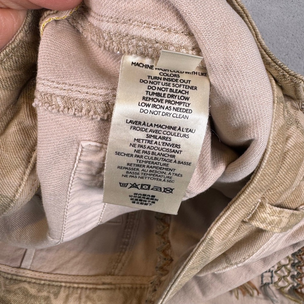 Anthropologie Pilcro The Camp Wanderer Patchwork Embroidered Pants Size 26 - Picture 7 of 9